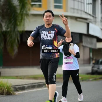 Runner Photo 7918588