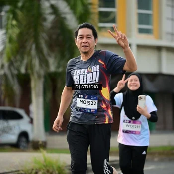 Runner Photo 7918595