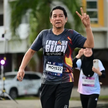 Runner Photo 7918598