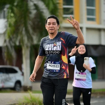 Runner Photo 7918602