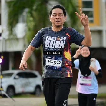 Runner Photo 7918608