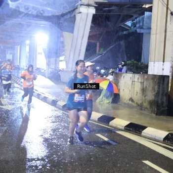 Runner Photo 7918669