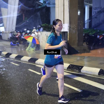 Runner Photo 7918692