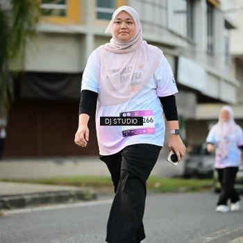 Runner Photo 7918700