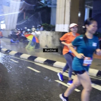 Runner Photo 7918704