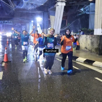 Runner Photo 7918755