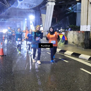 Runner Photo 7918756