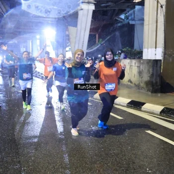 Runner Photo 7918765