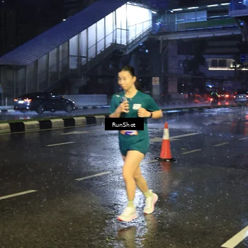 Runner Photo 7918772