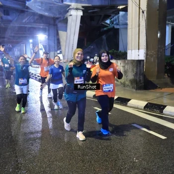 Runner Photo 7918773
