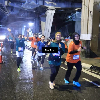 Runner Photo 7918777