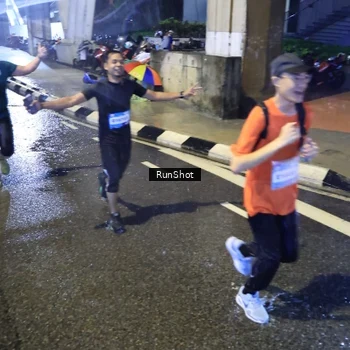 Runner Photo 7918809