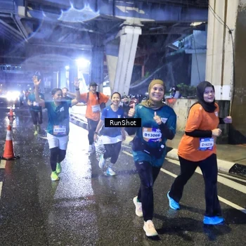 Runner Photo 7918812