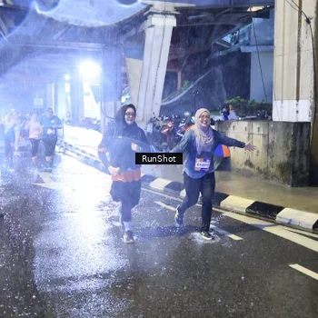 Runner Photo 7918899