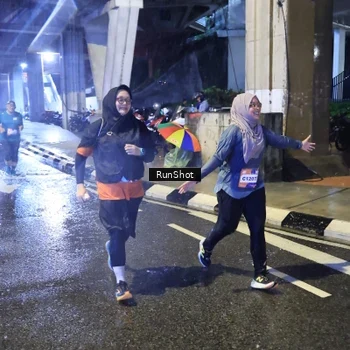 Runner Photo 7918914