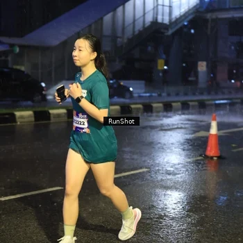 Runner Photo 7918957