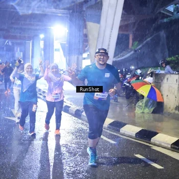 Runner Photo 7918965