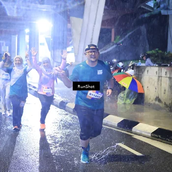 Runner Photo 7918975