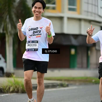 Runner Photo 7918976