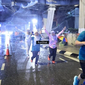 Runner Photo 7918999
