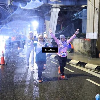 Runner Photo 7919005