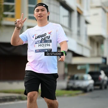 Runner Photo 7919011