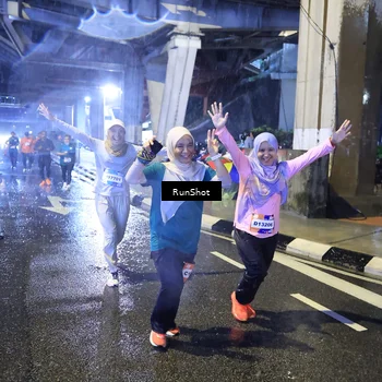Runner Photo 7919020