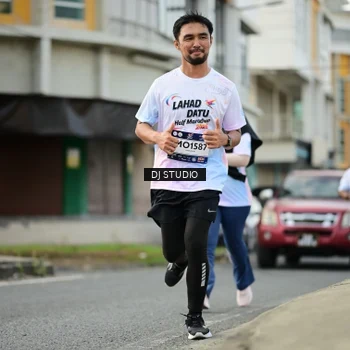 Runner Photo 7919021