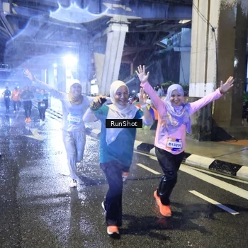 Runner Photo 7919024