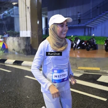 Runner Photo 7919055