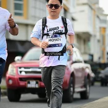 Runner Photo 7919068