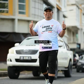 Runner Photo 7919089