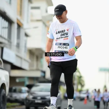 Runner Photo 7919112