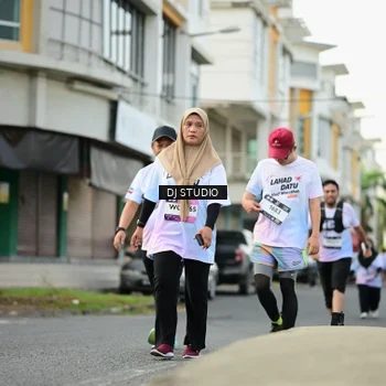 Runner Photo 7919143