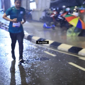 Runner Photo 7919171