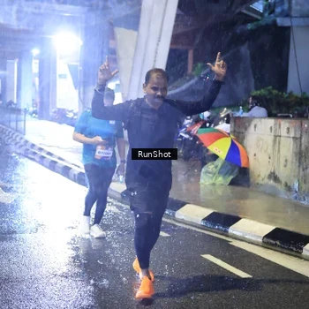 Runner Photo 7919185