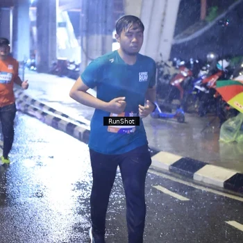 Runner Photo 7919188