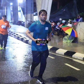 Runner Photo 7919196
