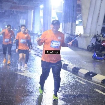 Runner Photo 7919220