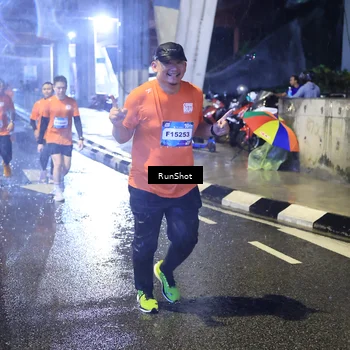 Runner Photo 7919256