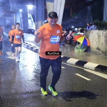 Runner Photo 7919258