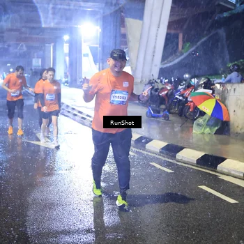 Runner Photo 7919265