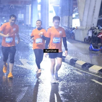 Runner Photo 7919275