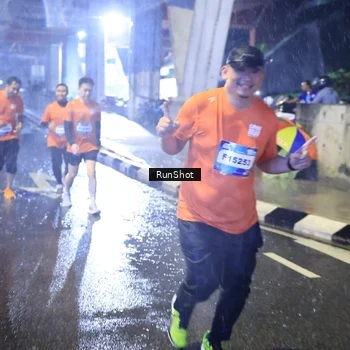 Runner Photo 7919284