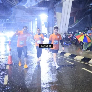 Runner Photo 7919297