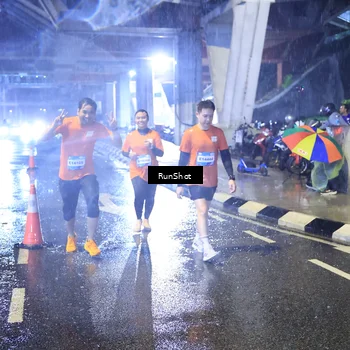 Runner Photo 7919298