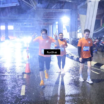Runner Photo 7919309