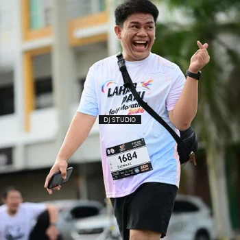 Runner Photo 7919310