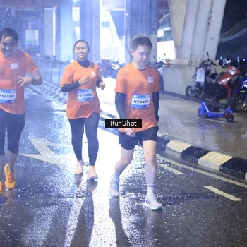 Runner Photo 7919335