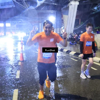 Runner Photo 7919338
